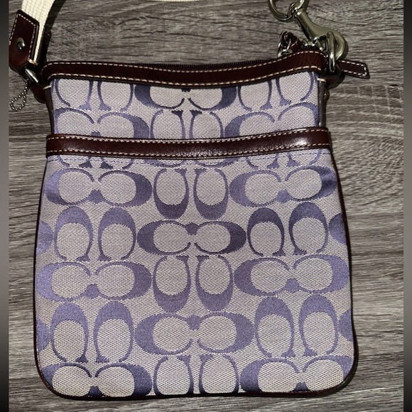 COACH Y2K Vintage Signature Logo Purple Crossbody Suede Grommet Silver Purse Bag - Picture 3 of 5